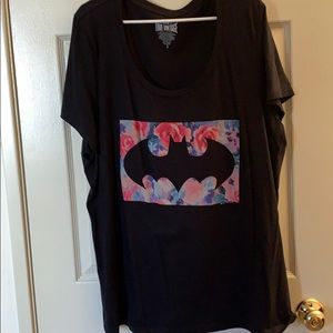 Graphic tee